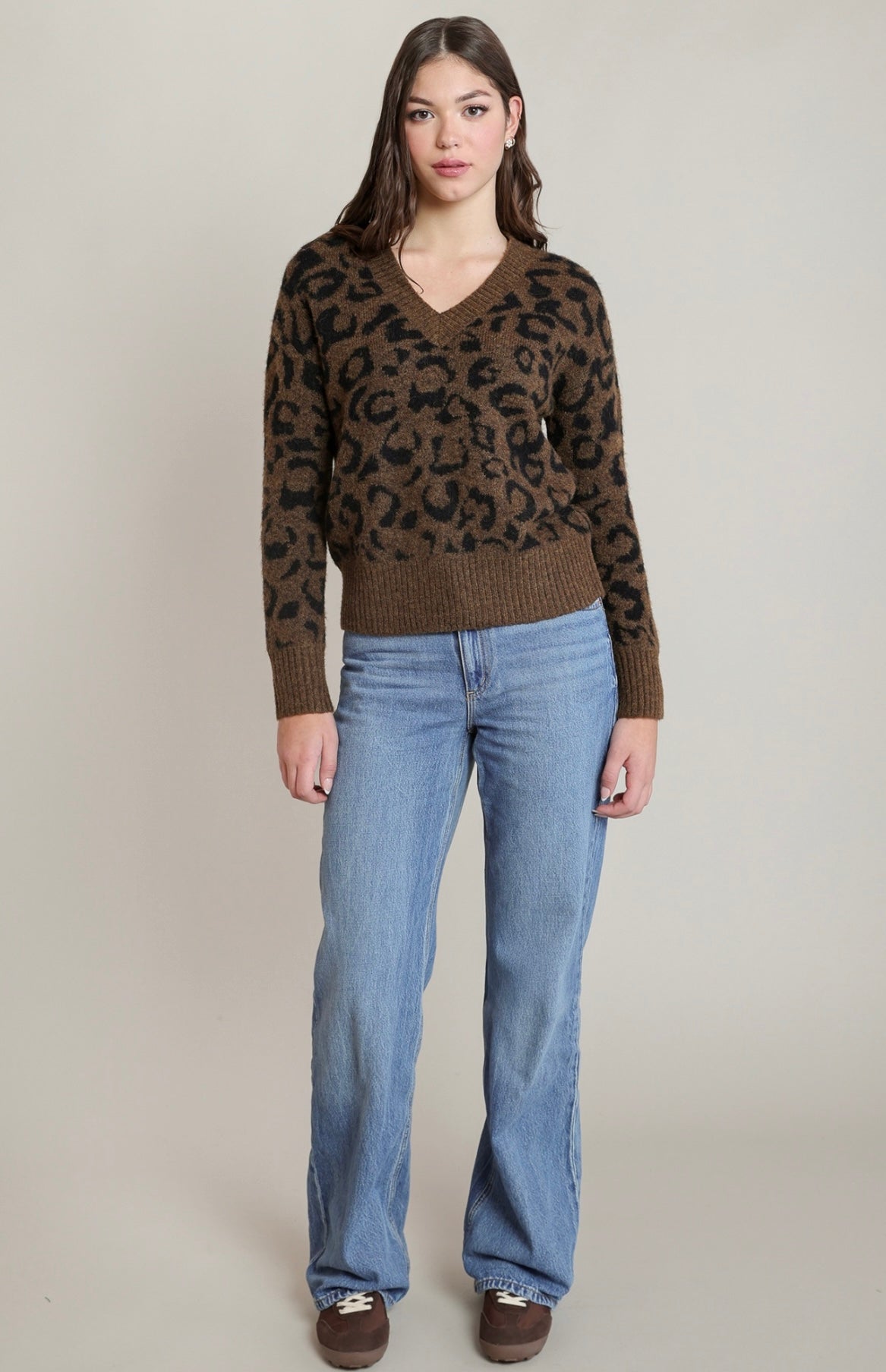 DEX V-NECK SWEATER