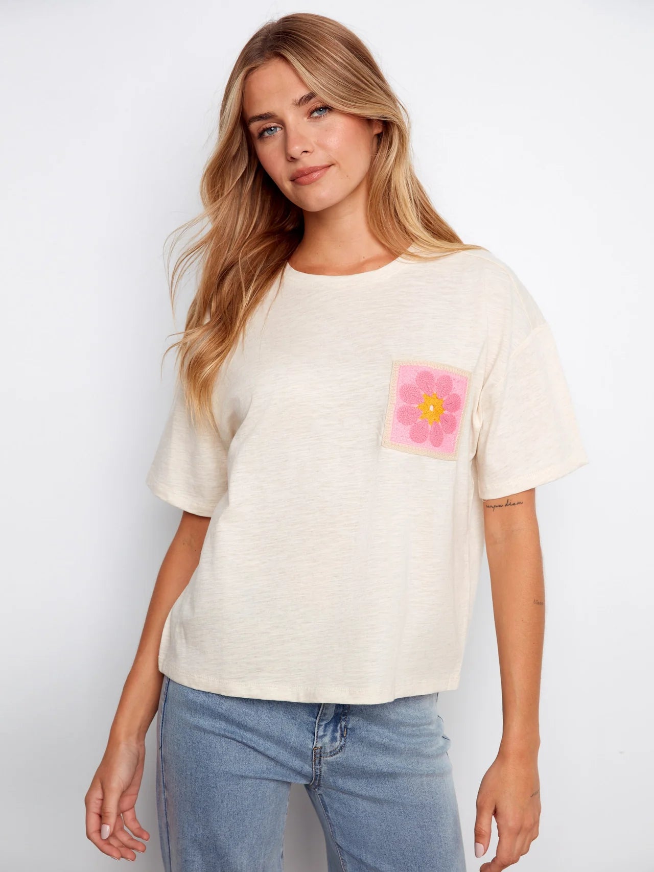 CHAR T-SHIRT CROCHET CHEST POCKET