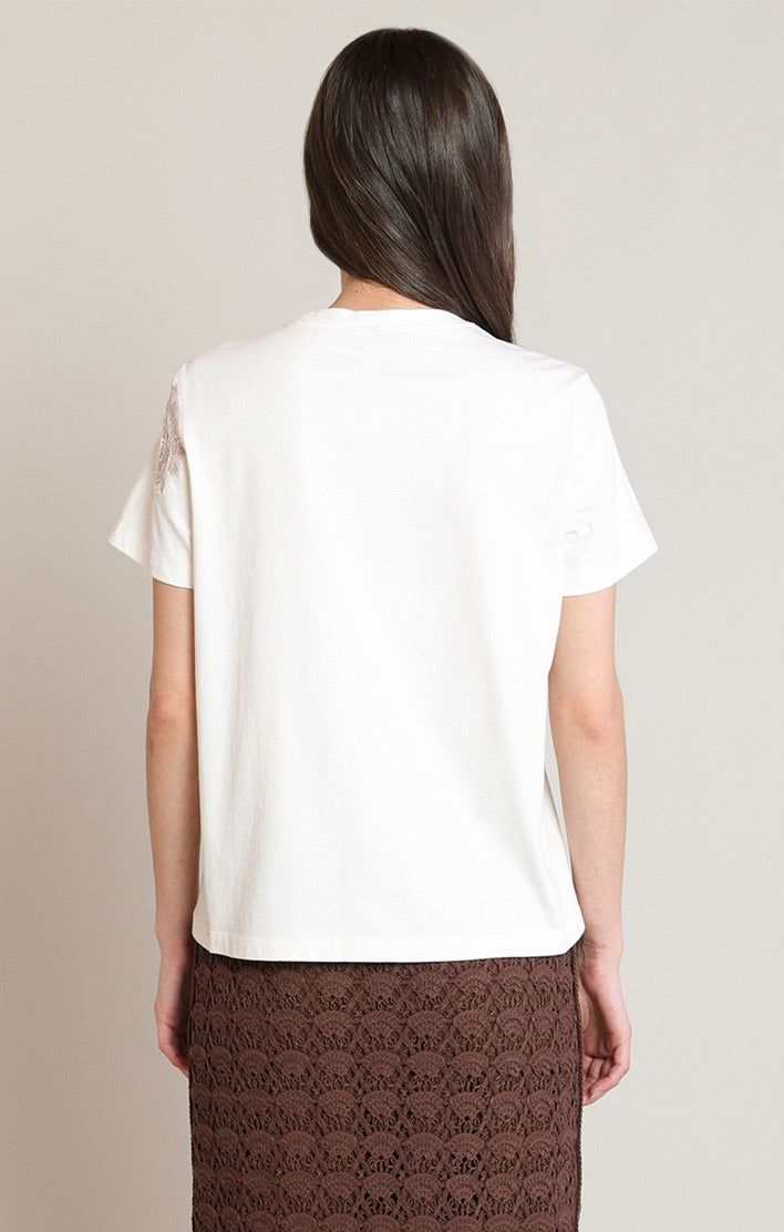 BLACK TAPE LACE T-SHIRT