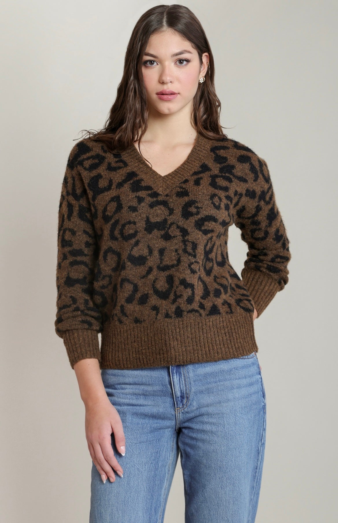 DEX V-NECK SWEATER