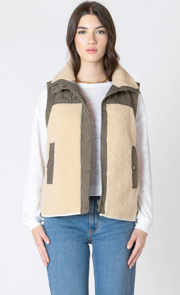 DEX OUTERWEAR VEST