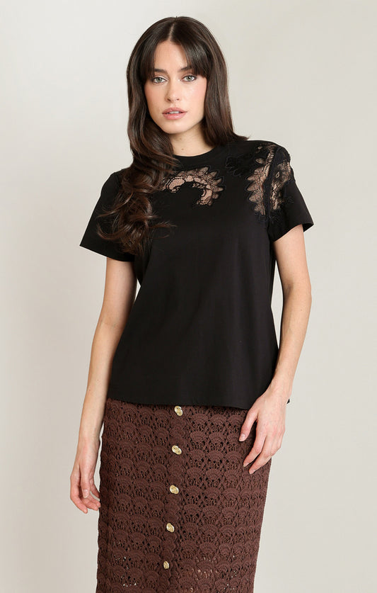 BLACK TAPE LACE T-SHIRT
