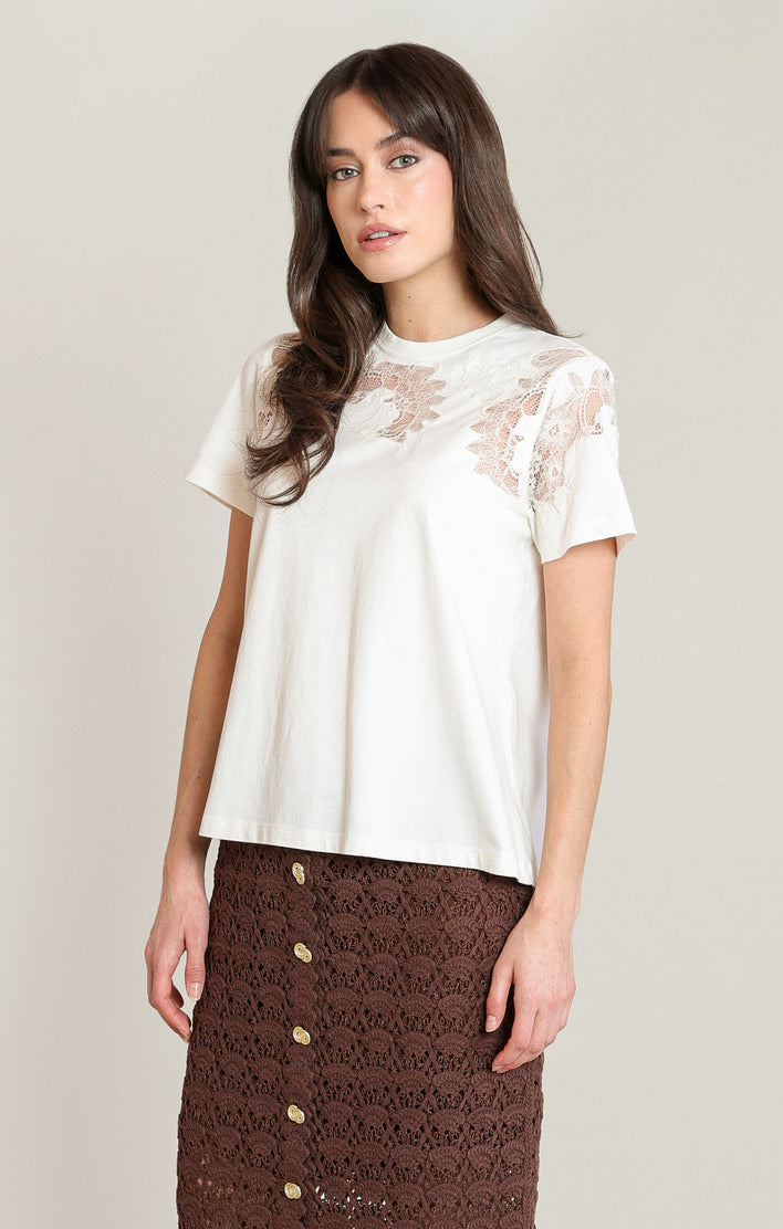 BLACK TAPE LACE T-SHIRT