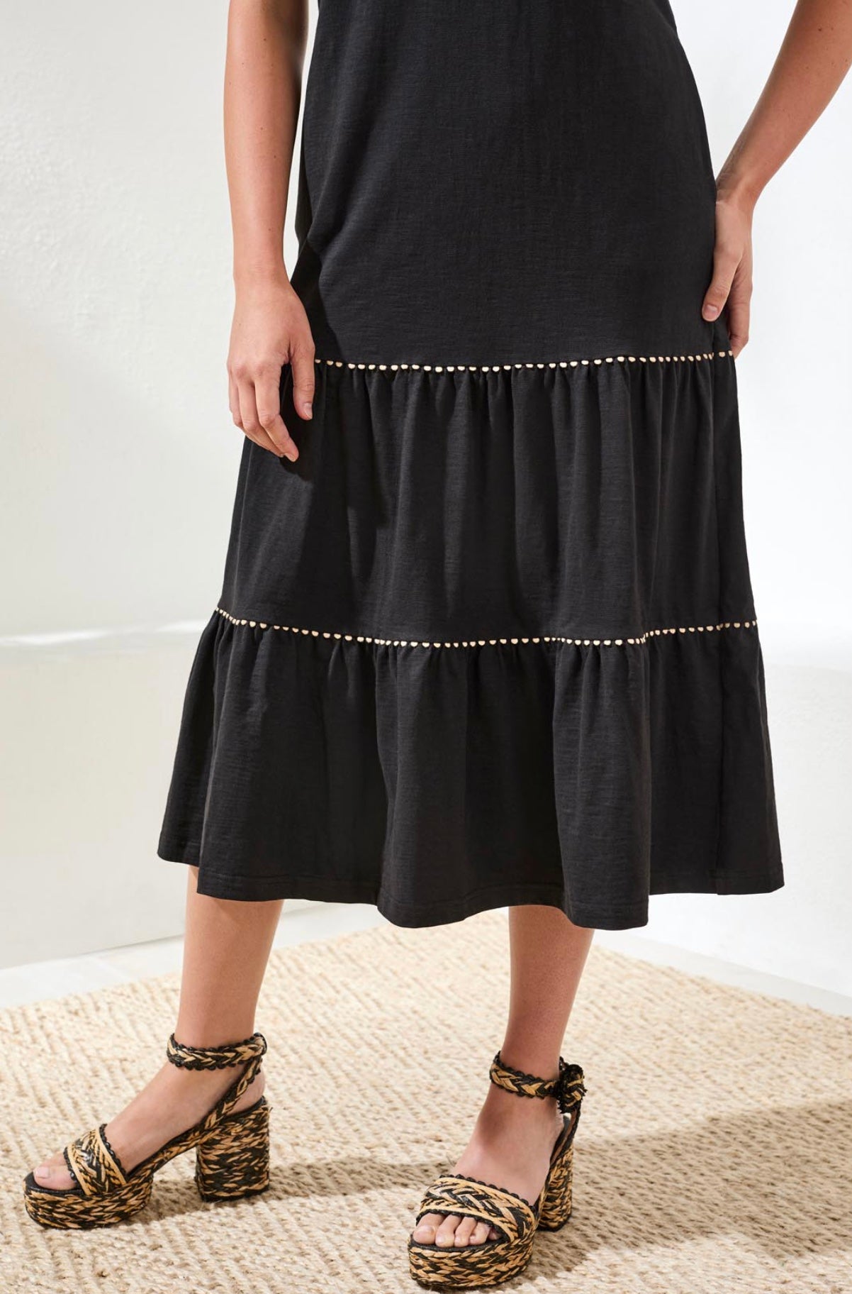 TRIBAL DRESS SLEEVELESS W/TRIM