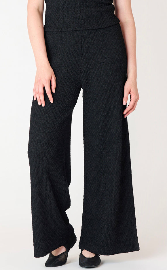 BLACK TAPE TEXTURED WIDE LEG PANT