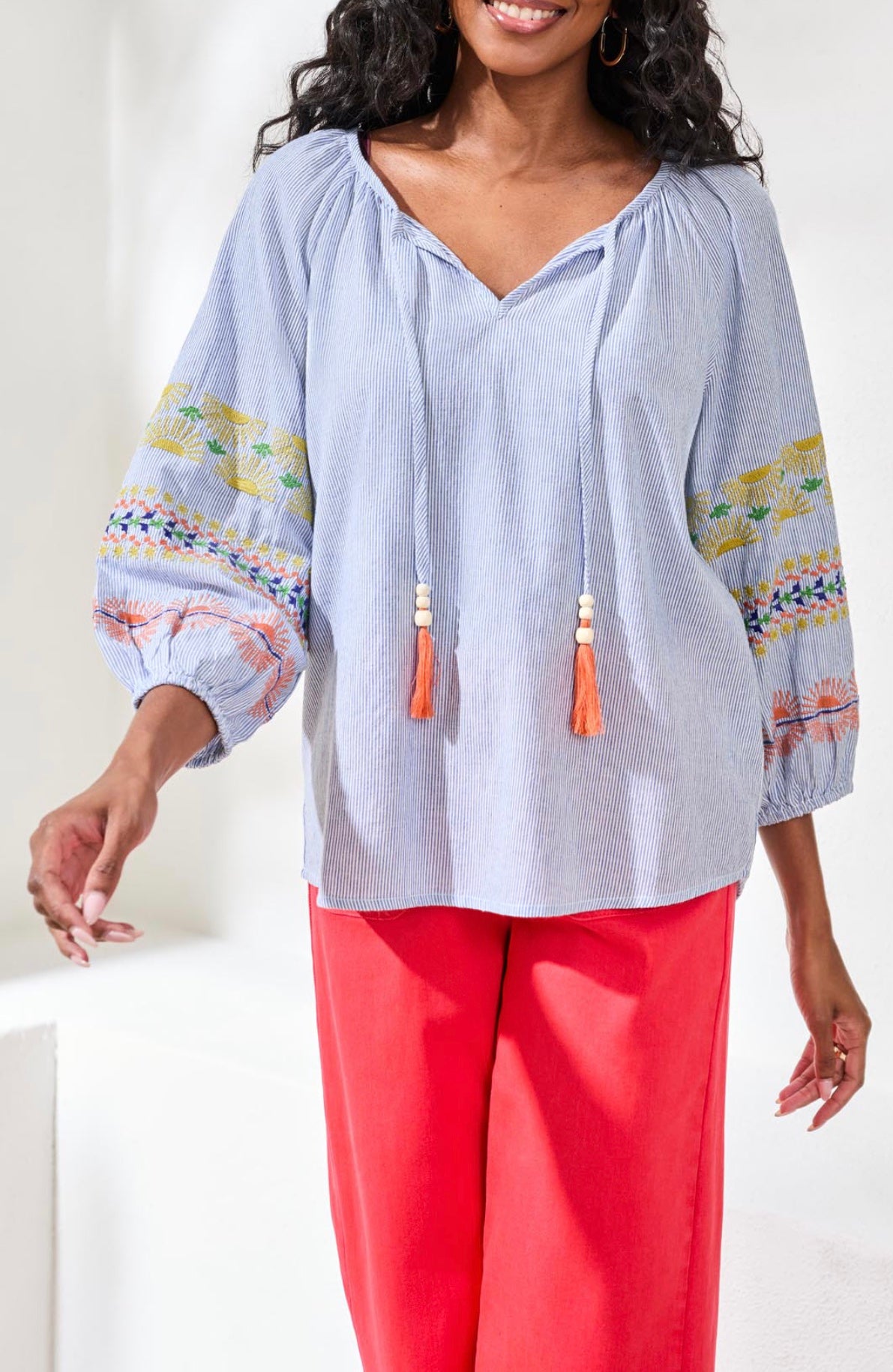 TRIBAL BLOUSE EMBROIDERED DETAIL