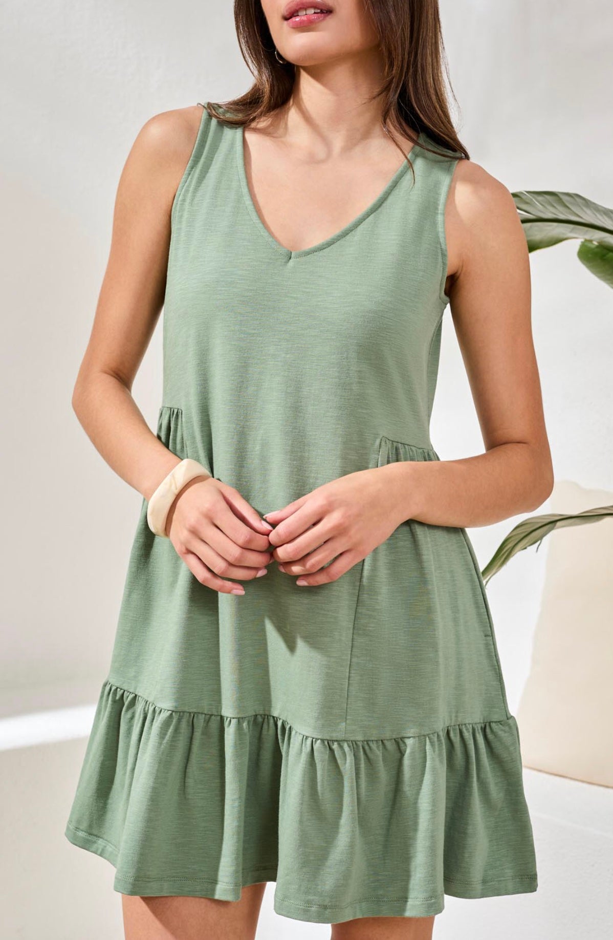 TRIBAL SLEEVELESS V-NECK DRESS