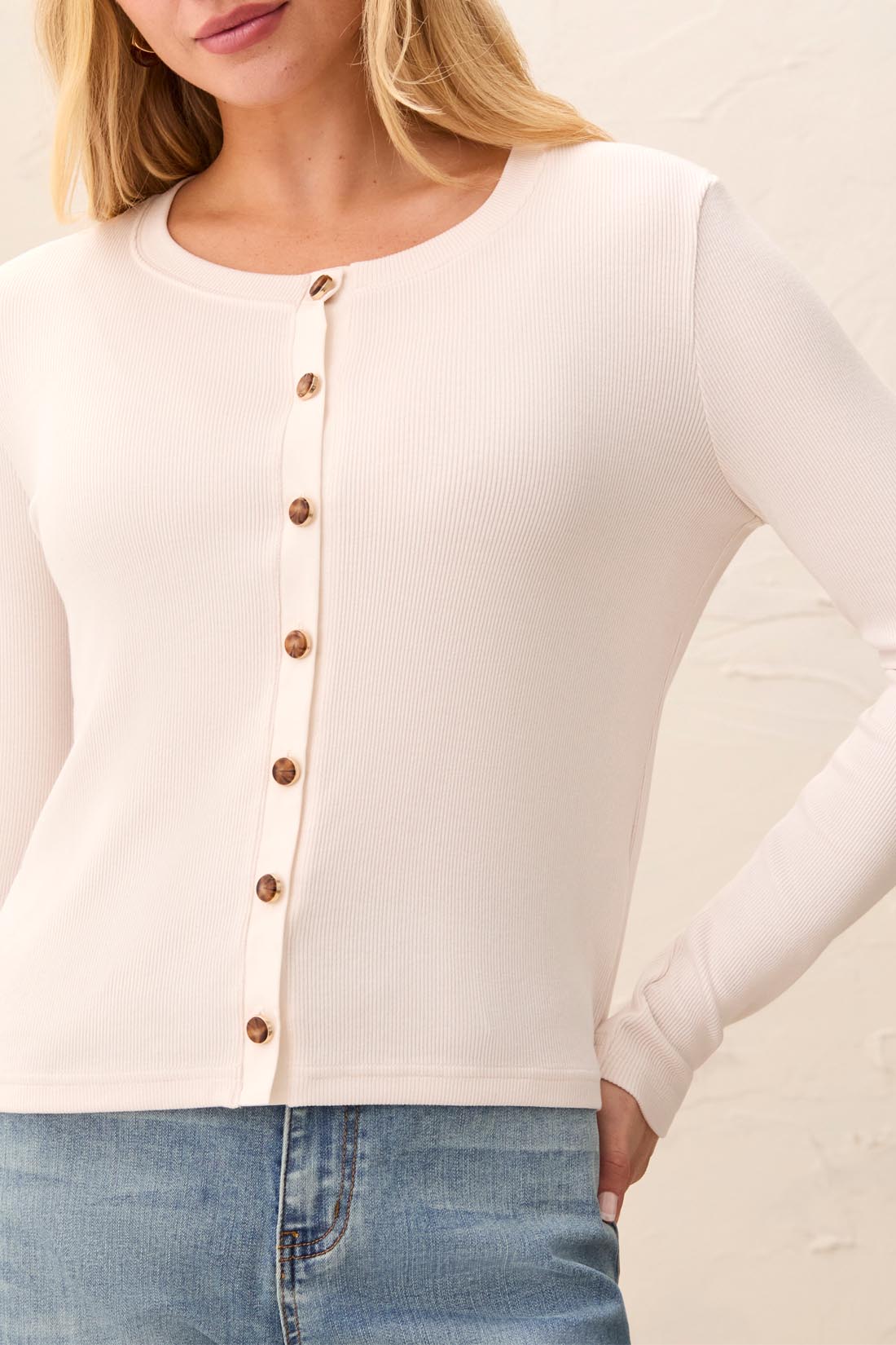 TRIBAL TOP BUTTON DOWN